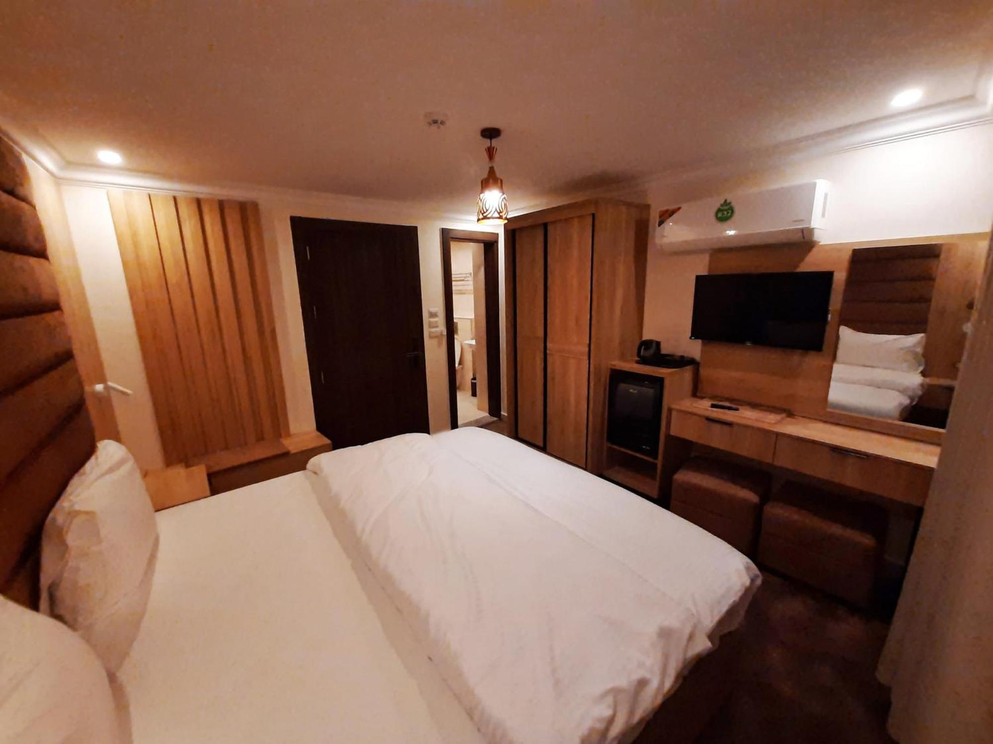 Petra Visitors Hotel 와디무사 외부 사진