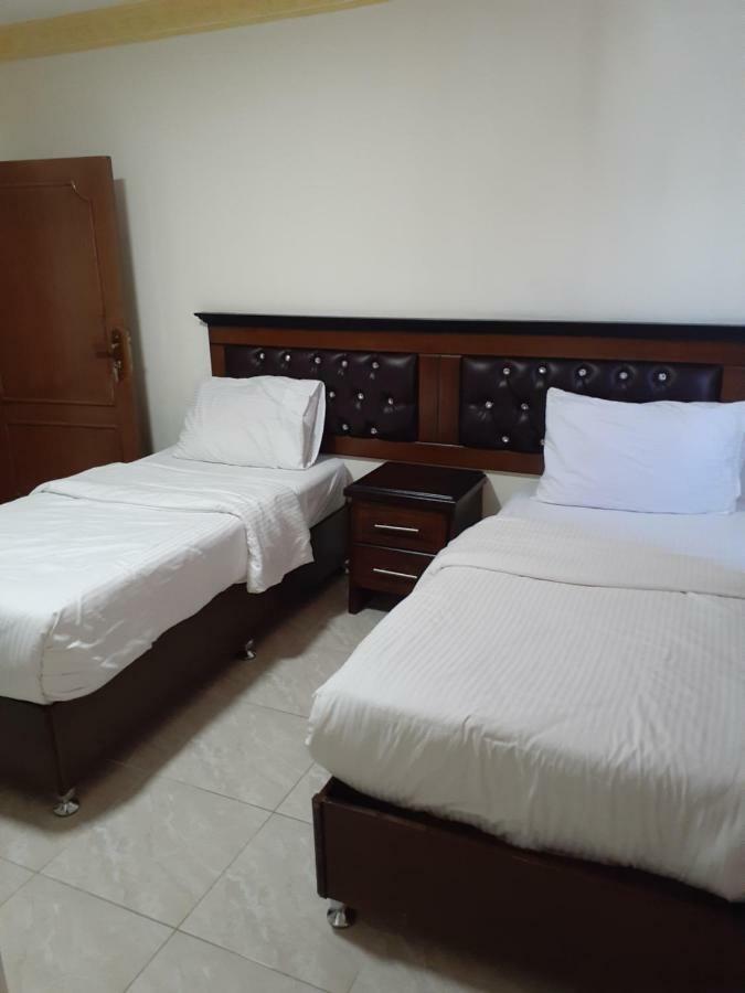 Petra Visitors Hotel 와디무사 외부 사진