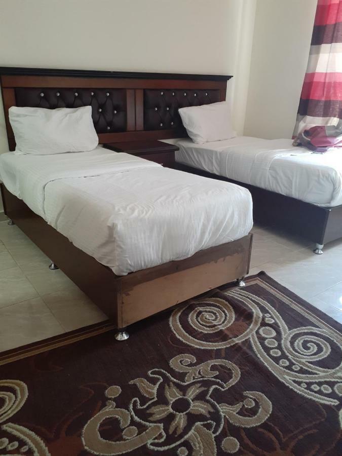 Petra Visitors Hotel 와디무사 외부 사진