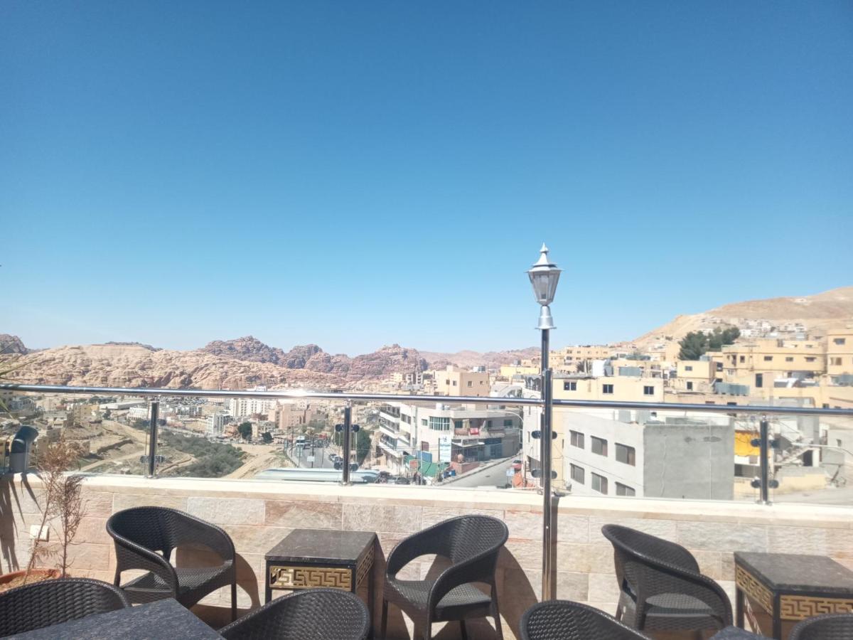 Petra Visitors Hotel 와디무사 외부 사진