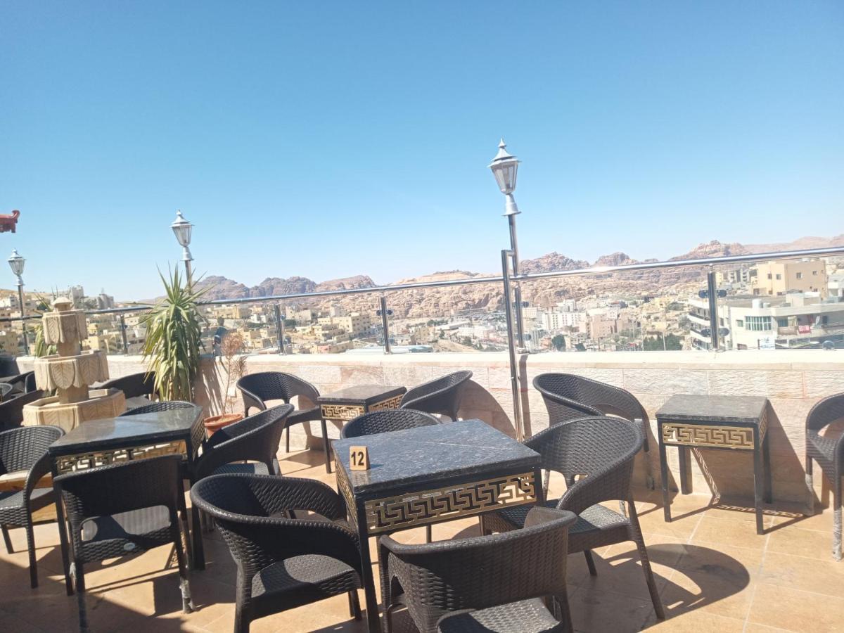 Petra Visitors Apartments 와디무사 외부 사진